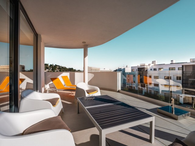 Apartamento con 3 Dormitorios  en Fuengirola