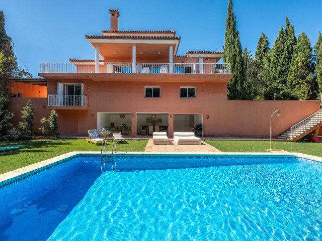 Huvila, Sotogrande Costa, R5204977