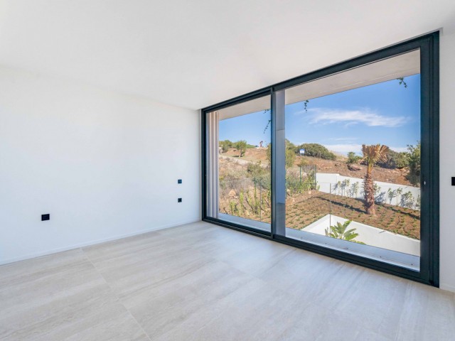 5 Bedrooms Villa in Sotogrande