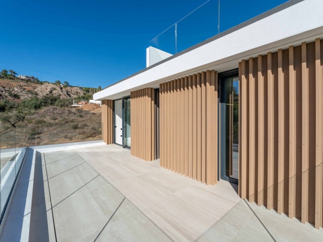 5 Bedrooms Villa in Sotogrande