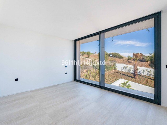 5 Makuuhuoneen Huvila Sotogrande