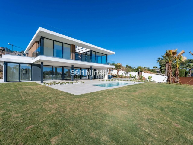 5 Makuuhuoneen Huvila Sotogrande
