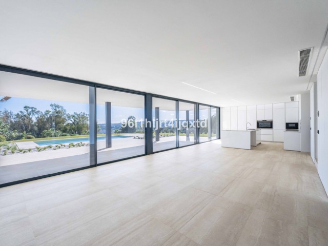 5 Makuuhuoneen Huvila Sotogrande