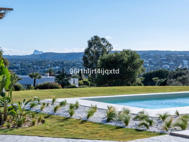 5 Makuuhuoneen Huvila Sotogrande