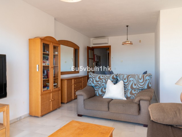 Apartment, El Chaparral, R5295220