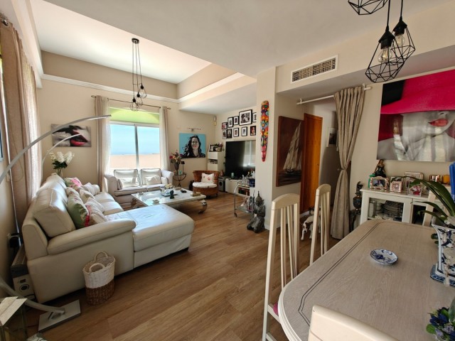 Penthouse avec 2 Chambres  à Riviera del Sol