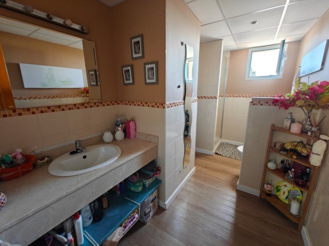 Penthouse avec 2 Chambres  à Riviera del Sol