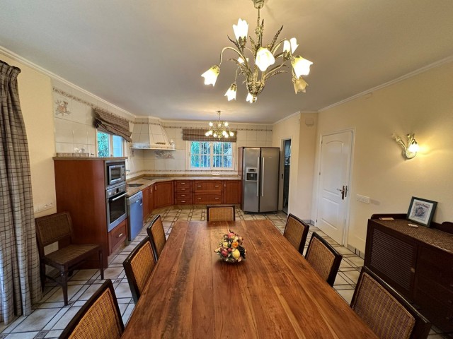 5 Schlafzimmer Villa in Marbesa