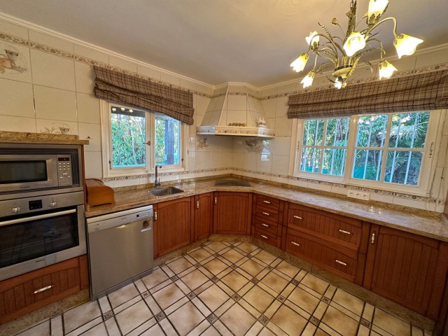 5 Schlafzimmer Villa in Marbesa