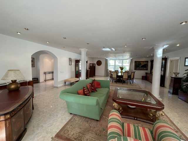 5 Schlafzimmer Villa in Marbesa