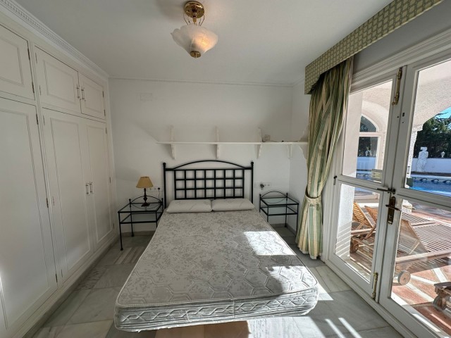 5 Bedrooms Villa in Marbesa