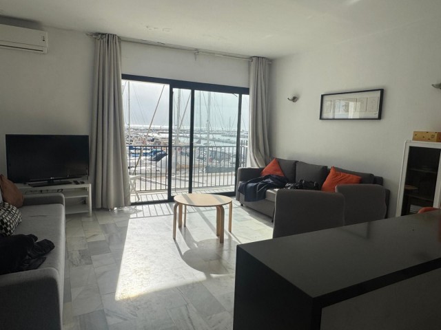 1 Bedrooms Apartment in Puerto Banús
