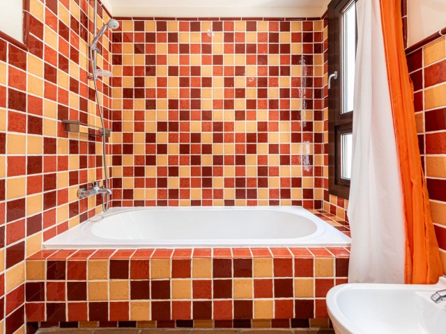 4 Schlafzimmer Reihenhaus in Benahavís