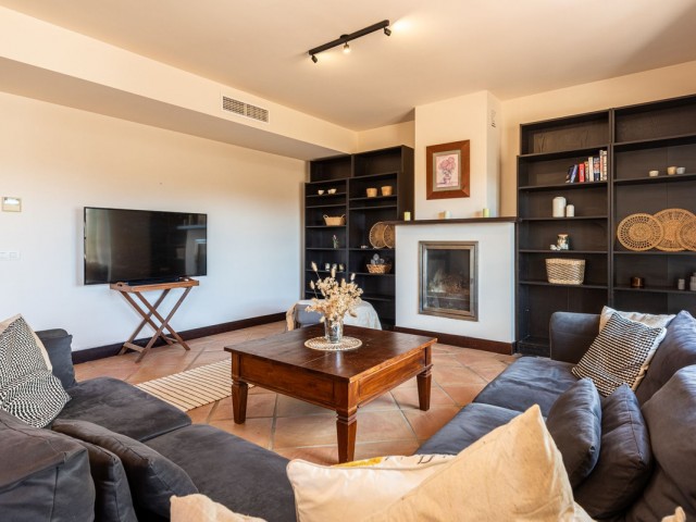 4 Bedrooms Townhouse in Benahavís