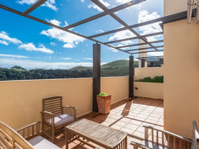 Maison mitoyenne avec 4 Chambres  à Benahavís