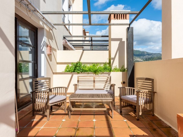 Maison mitoyenne avec 4 Chambres  à Benahavís