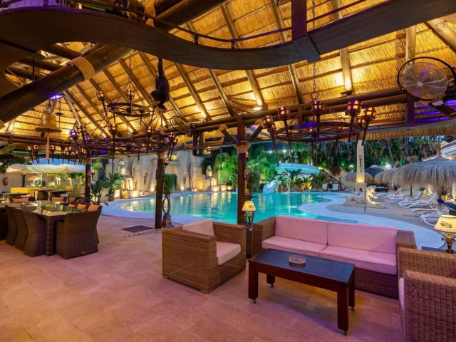 6 Bedrooms Villa in Sotogrande