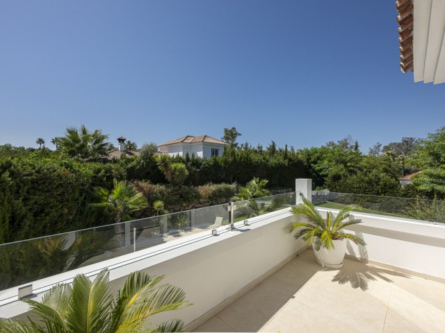 5 Bedrooms Villa in Sotogrande