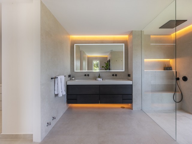 5 Bedrooms Villa in Sotogrande