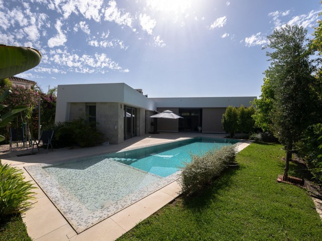 6 Soveroms Villa i Marbesa