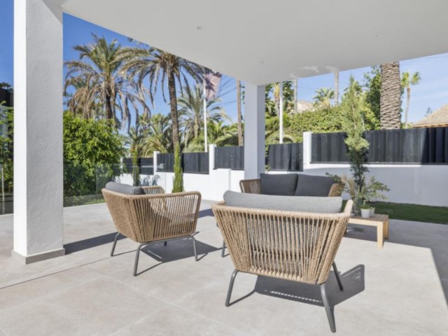 5 Makuuhuoneen Huvila Marbesa