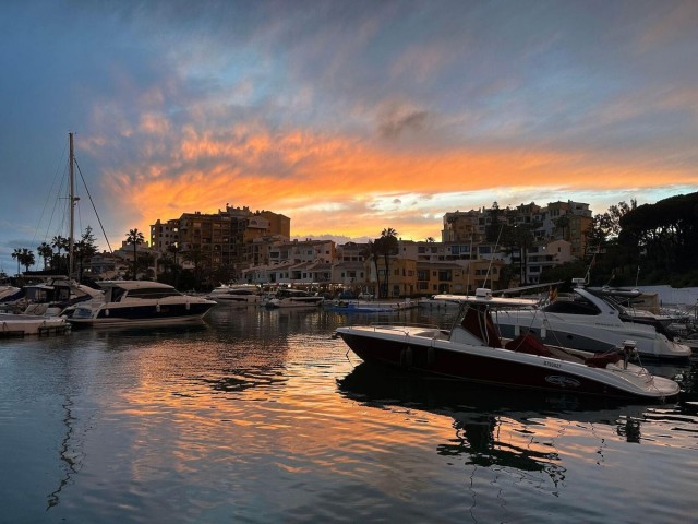 Kattohuoneisto Puerto de Cabopino - R5202673