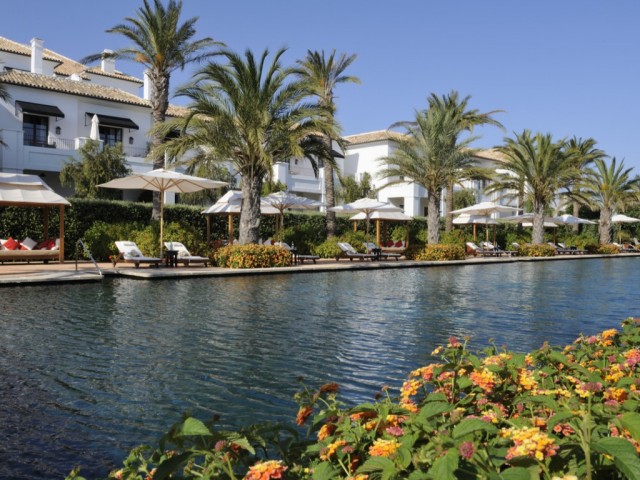 6 Bedrooms Villa in Casares