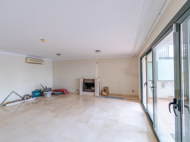 4 Schlafzimmer Reihenhaus in Estepona