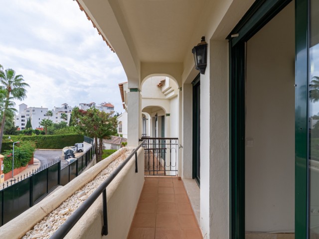 4 Schlafzimmer Reihenhaus in Estepona