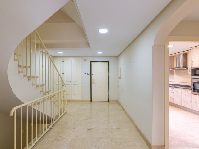 4 Schlafzimmer Reihenhaus in Estepona