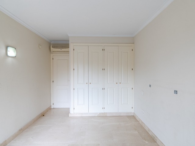 4 Schlafzimmer Reihenhaus in Estepona