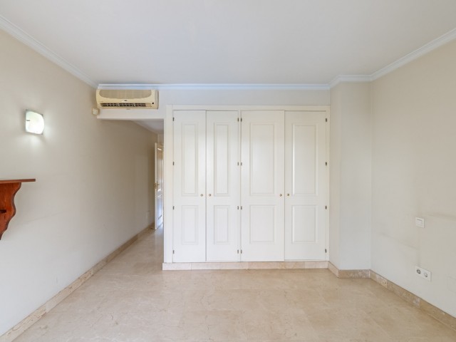 4 Schlafzimmer Reihenhaus in Estepona