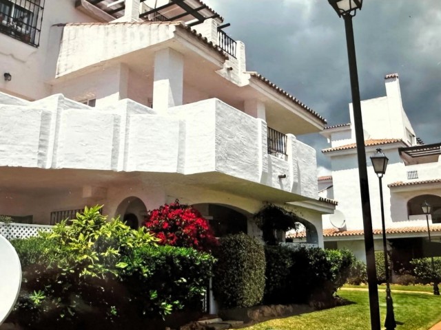 3 Bedrooms Apartment in Nueva Andalucía