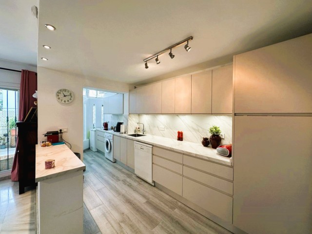 3 Bedrooms Apartment in Nueva Andalucía