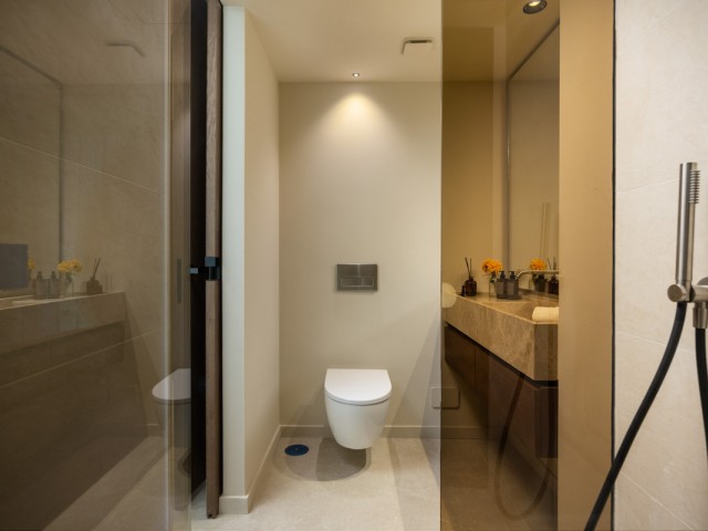 5 Bedrooms Villa in Nueva Andalucía