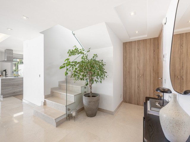 3 Bedrooms Apartment in Benahavís