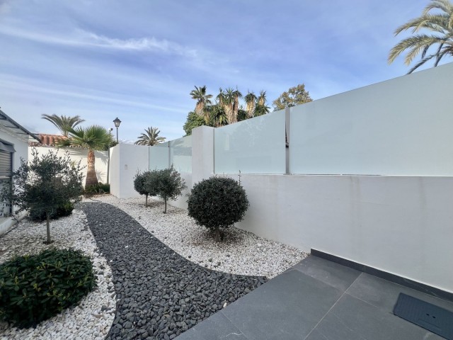 4 Bedrooms Villa in Nueva Andalucía