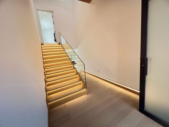 4 Bedrooms Villa in Nueva Andalucía