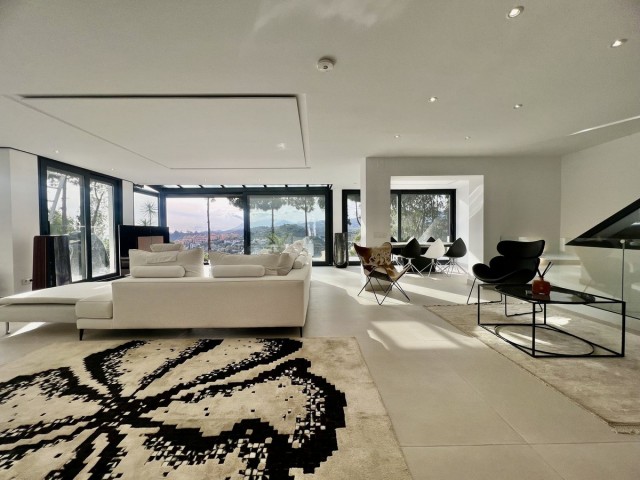 4 Bedrooms Villa in Nueva Andalucía