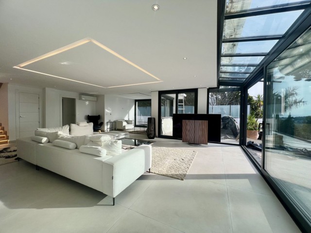 4 Bedrooms Villa in Nueva Andalucía
