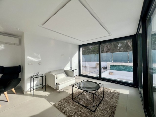 4 Bedrooms Villa in Nueva Andalucía