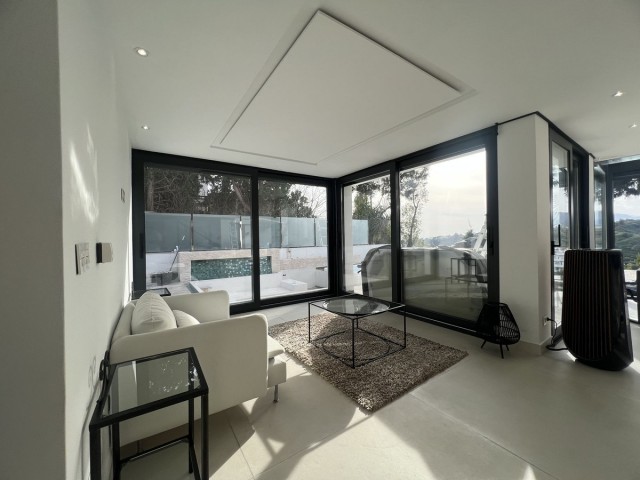 4 Bedrooms Villa in Nueva Andalucía