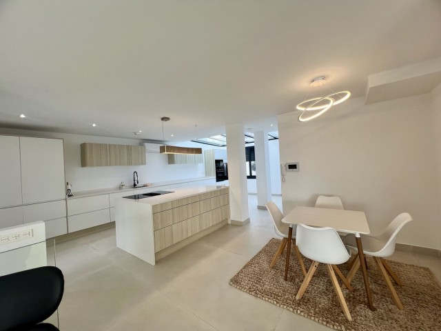 4 Bedrooms Villa in Nueva Andalucía