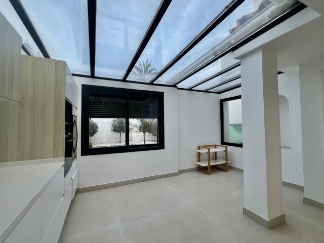 4 Bedrooms Villa in Nueva Andalucía