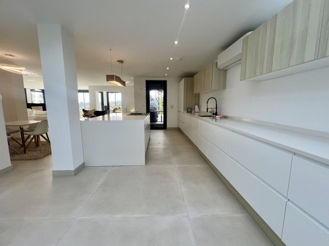 4 Bedrooms Villa in Nueva Andalucía