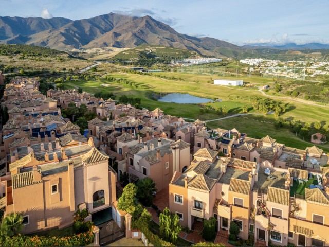 4 Soveroms Villa i Estepona