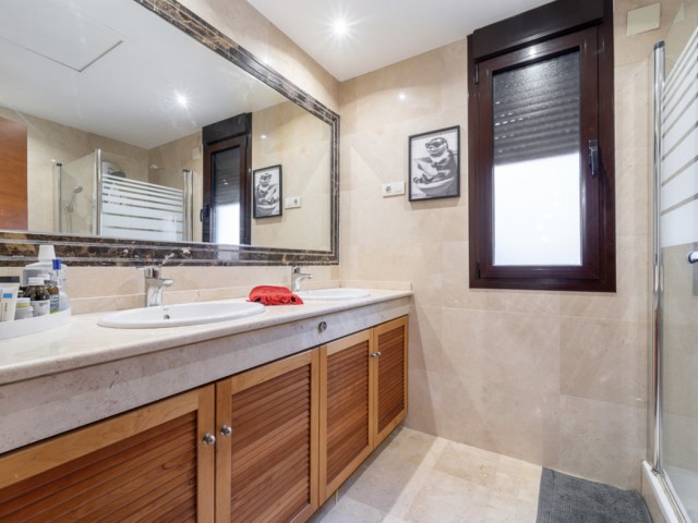 4 Schlafzimmer Villa in Estepona