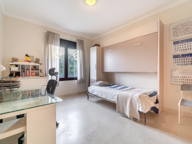 4 Schlafzimmer Villa in Estepona