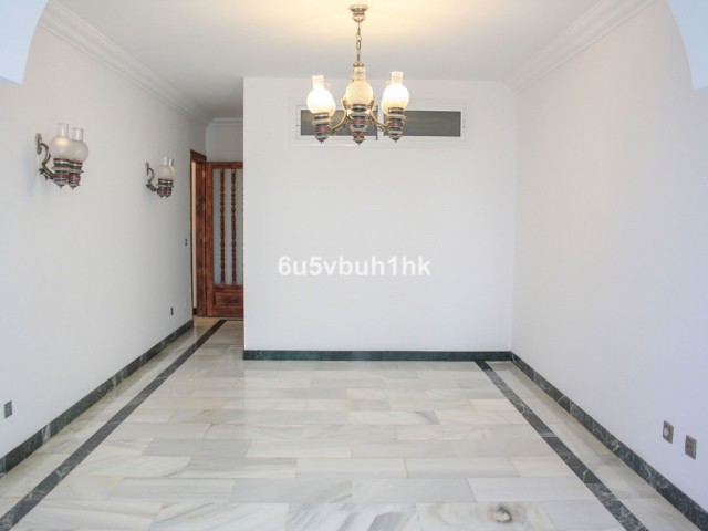 2 Sovrums Lägenhet i Marbella