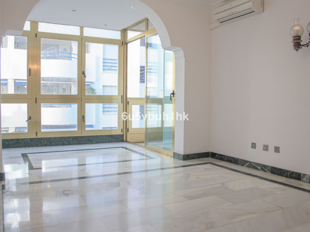 2 Sovrums Lägenhet i Marbella